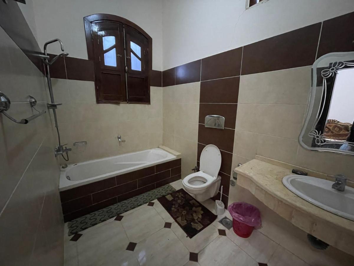 Bob Marley Bed & Breakfast & Restaurant Luxor Luaran gambar